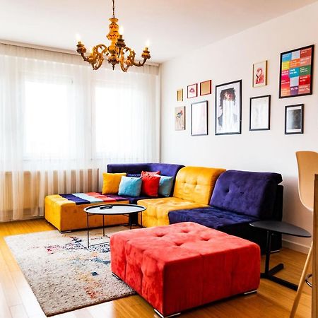 Modern Apartment With A View Feels Like Home Pristina Eksteriør billede